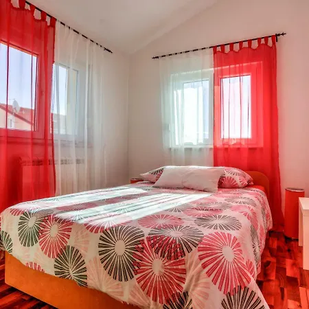 Holiday Mario Dom wakacyjny Bužinija